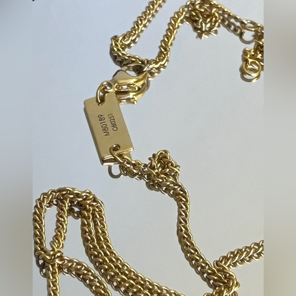 Louis Vuitton Monogram Pendant Necklace - Picture 7 of 9